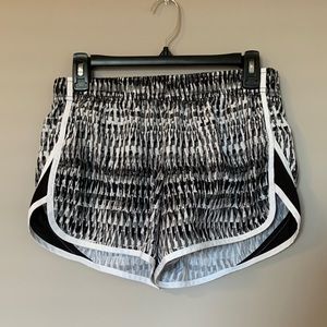 Patterned Athletic shorts